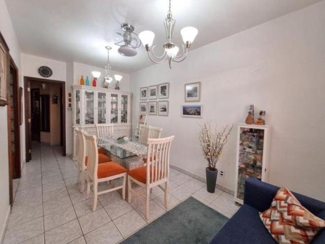Casa com 3 quartos 1 suíte e 3 vagas no Conjunto Residencial Butantã. FL64