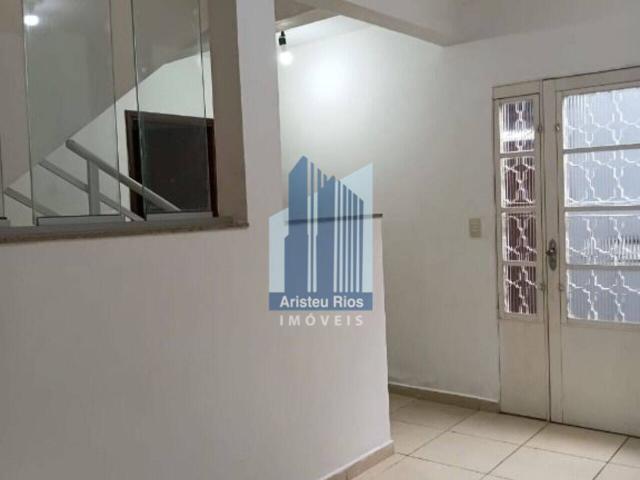 Casa com 3 quartos, 200 m²