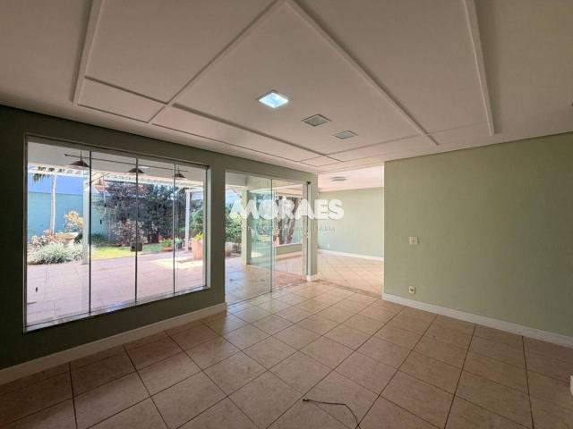 Casa com 3 quartos, 306 m² venda por R$ 2.300.000 ou aluguel por R$ 9.500/mês Residencial Lago Sul Bauru/SP