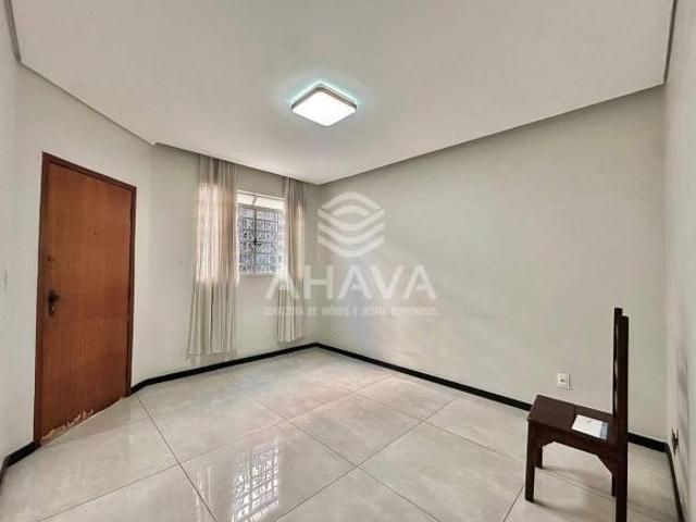 Casa com 3 Quartos à Venda 86m² Dona Clara Próximo à Avenida Sebastião de Brito