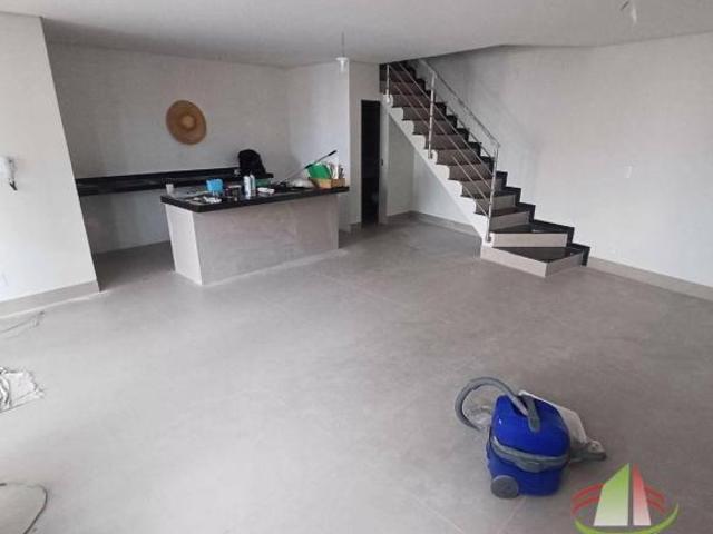 Casa com 3 quartos à venda, 184 m² por R$ 885.000 Vila Cloris Belo Horizonte/MG