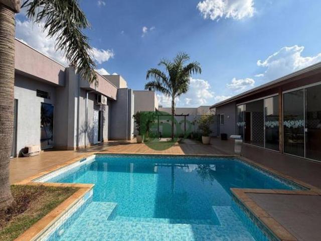 Casa com 3 quartos à venda, 220 m² por R$ 1.890.000 Fazenda Santa Lúcia Americana/SP
