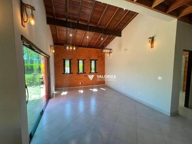 Casa com 3 quartos à venda, 234 m² por R$ 1.350.000 Campo do Meio Araçoiaba da Serra/SP