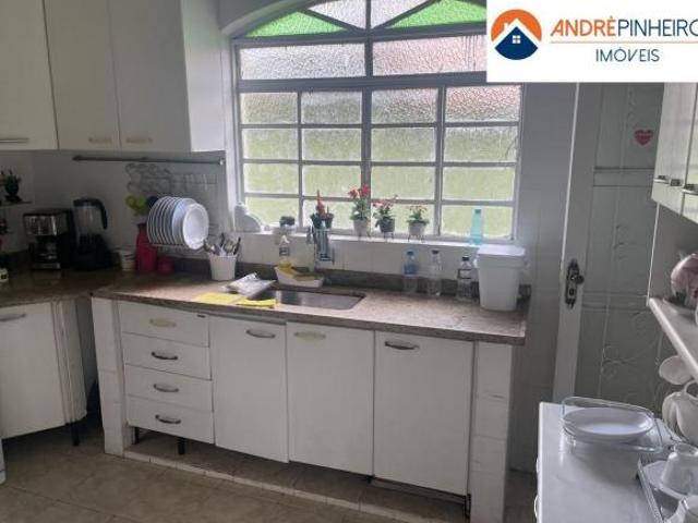 Casa à Venda no Vila Cloris, Belo Horizonte: 3 Quartos + Casa Independente no Lote de 360m²
