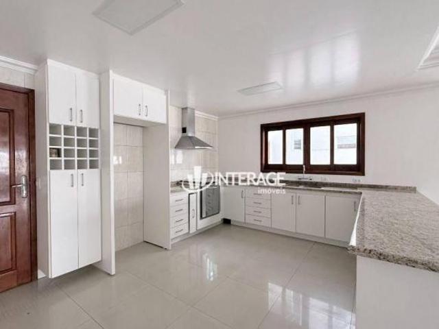 Casa com 3 Quartos à venda, 356 m² por R$ 1.950.000 Orleans Curitiba/PR