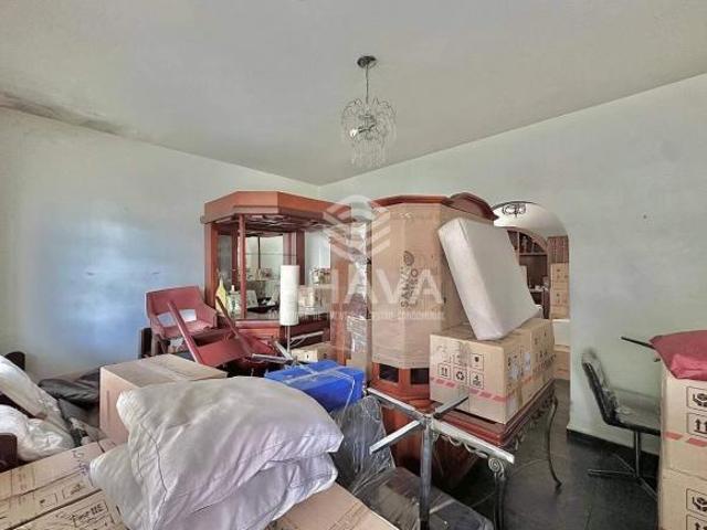 Casa com 3 Quartos à Venda 365m² Santa Mônica Próximo à Avenida Deputado Anuar Menhem