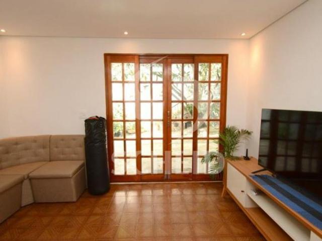 Casa com 3 quartos à venda com 90m2 de área construída e 232m2 de terreno, Interlagos