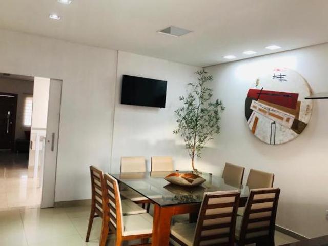 Casa com 3 quartos à venda em Varginha, no bairro Bom Pastor