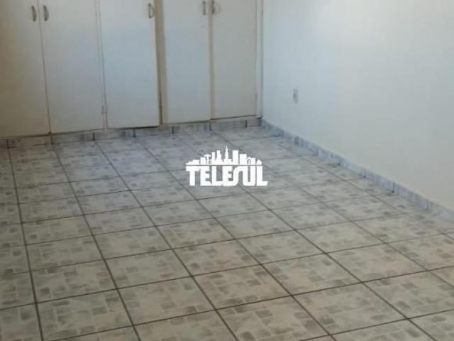 Casa com 3 quartos à venda em Varginha, no bairro Jardim Canaã
