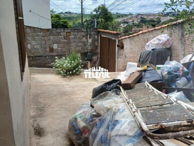 Casa com 3 quartos à venda em Varginha, no bairro Jardim Corcetti I