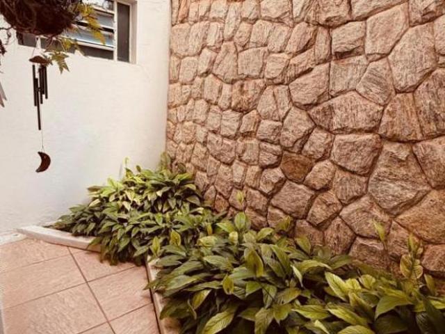 Casa com 3 quartos à venda em Varginha, no bairro Santa Luiza