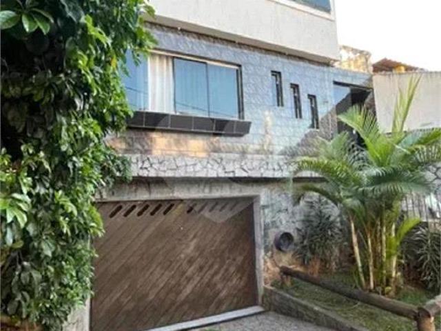 Casa com 3 quartos à venda em Vila das mercês SP