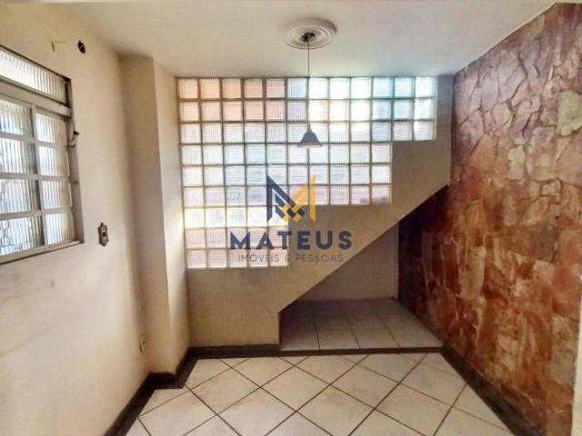 Casa com 3 quartos à venda em Belo Horizonte, no bairro Caiçaras