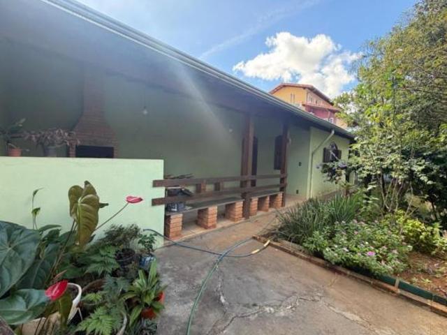 Casa com 3 quartos à venda em Belo Horizonte, no bairro Castelo