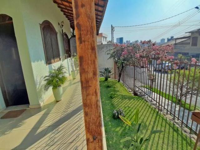 Casa com 3 quartos à venda em Belo Horizonte, no bairro Cidade Nova