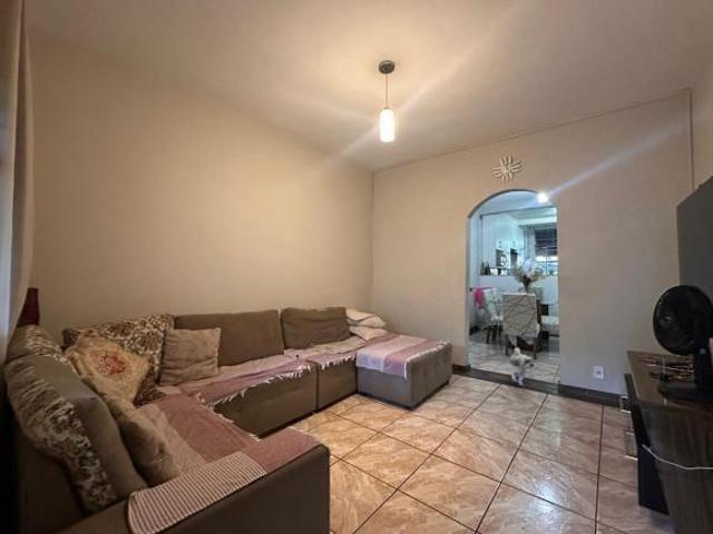 Casa com 3 quartos à venda em Belo Horizonte, no bairro Aparecida Sétima Seção