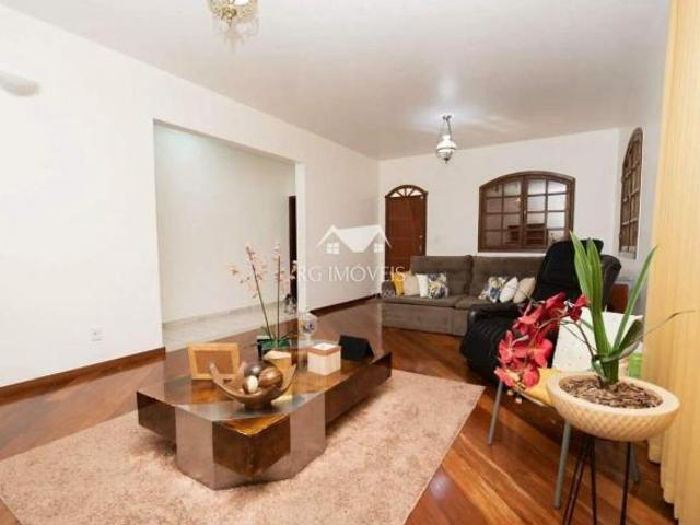 Casa com 3 quartos à venda em Belo Horizonte, no bairro Diamante