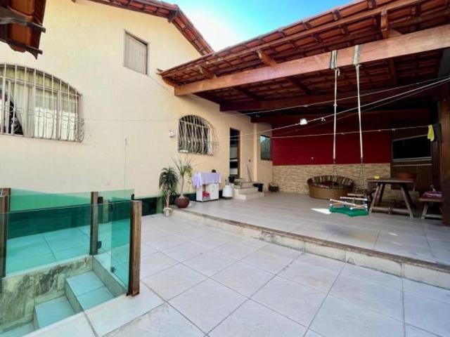 Casa com 3 quartos à venda em Belo Horizonte, no bairro São Marcos