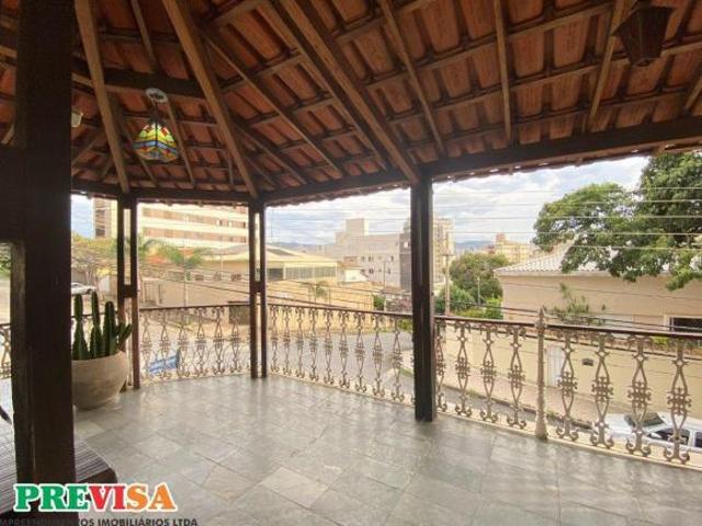 Casa com 3 quartos à venda em Belo Horizonte, no bairro Sagrada Família