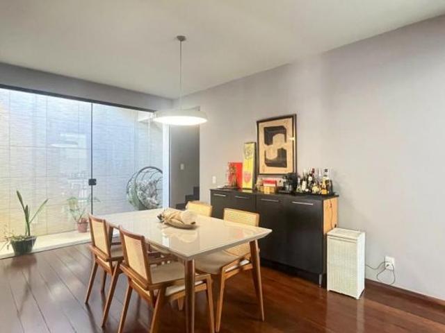 Casa com 3 quartos à venda em Belo Horizonte, no bairro Serra