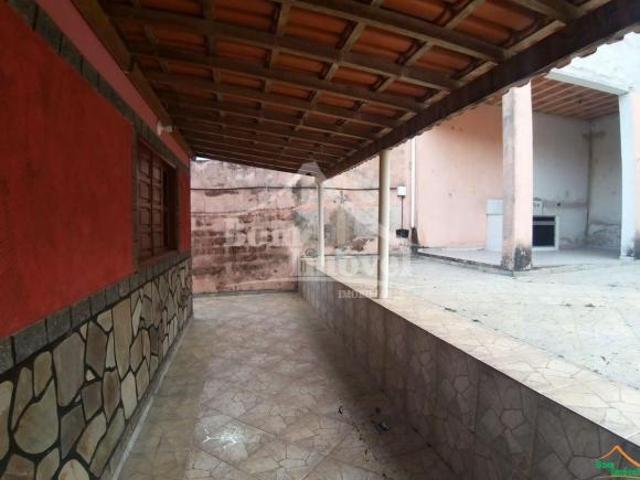 Casa com 3 quartos à venda em Campo Belo, no bairro Jardim Panorama