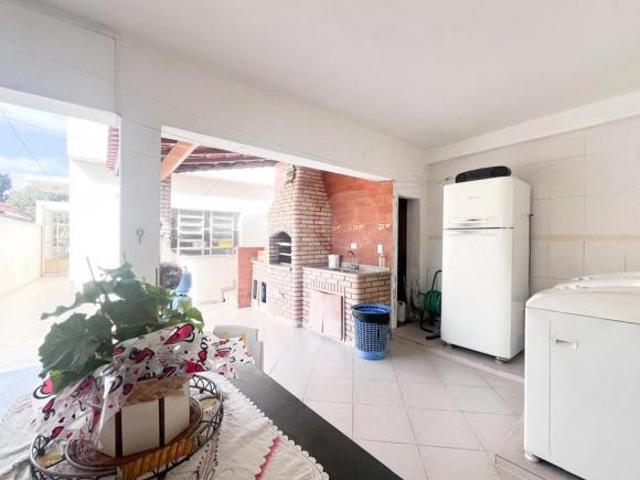 Casa com 3 quartos à venda em Chora menino SP