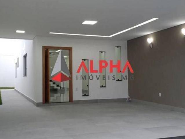 Casa com 3 quartos à venda em Contagem, no bairro Lúcio De Abreu