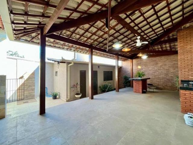 Casa com 3 quartos à venda em Contagem, no bairro Parque Recreio