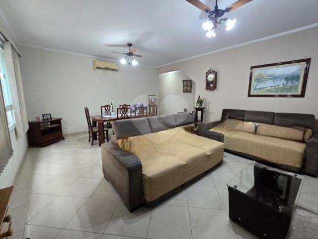 Casa com 3 quartos à venda em Embaré SP