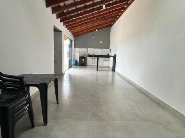 Casa com 3 quartos à venda em Nepomuceno, no bairro Serra Negra
