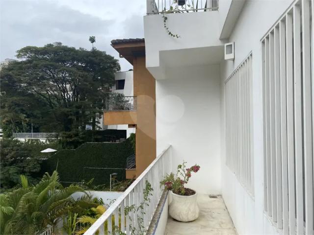 Casa com 3 quartos à venda em Pacaembu SP