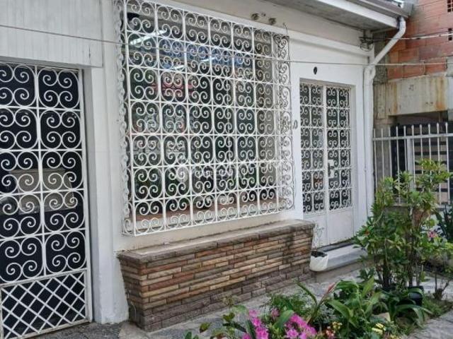 Casa com 3 quartos à venda na Rua Vicente da Fontoura, 1030, Rio Branco, Porto Alegre