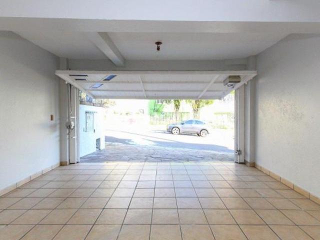 Casa com 3 Quartos à Venda no bairro Centro com 244m²