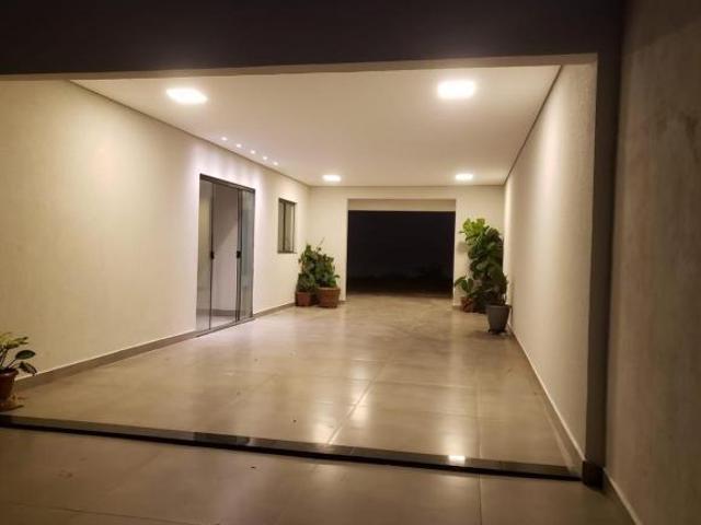 Casa com 3 quartos à venda Residencial Viviane Uberlândia/MG