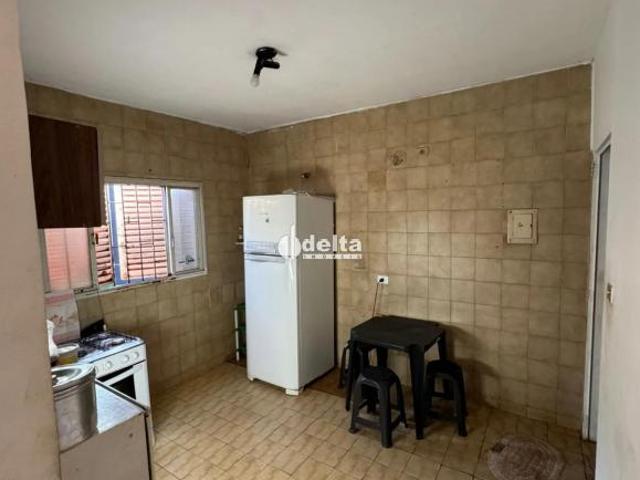 Casa com 3 quartos disponível para venda no bairro Tubalina em Uberlândia MG