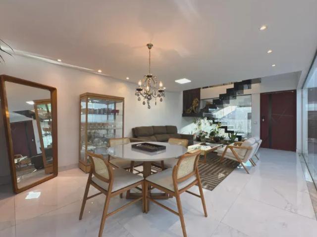 Casa com 3 Quartos e 4 banheiros à Venda, 230 m² por R$ 1.420.000