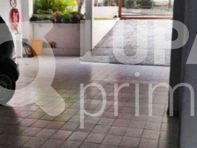 CASA COM 3 QUARTOS E 4 VAGAS DE GARAGEM À VENDA NA CASA VERDE