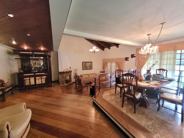 Casa com 3 quartos e 594m² para alugar em Ipanema, Porto Alegre