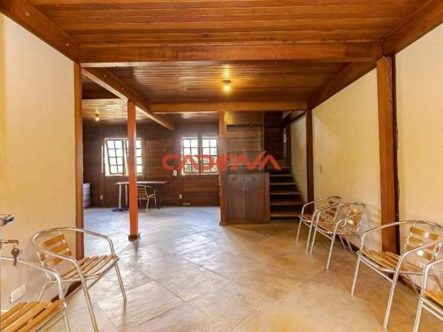 Casa com 3 quartos e 6 vagas à venda no Campina do Siqueira