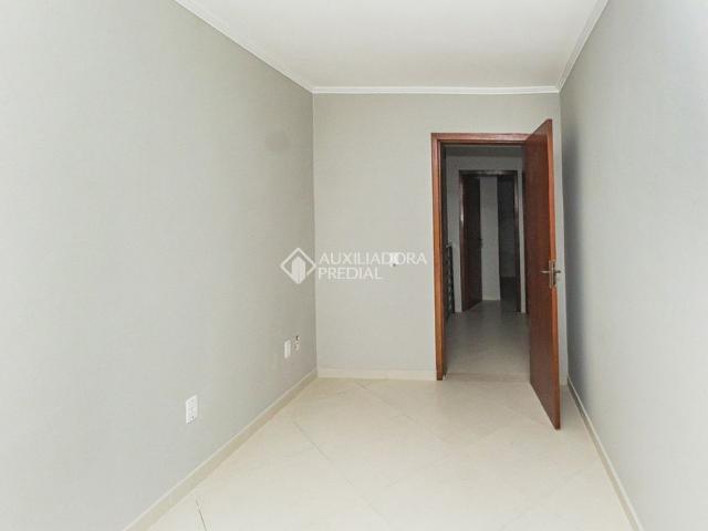 Casa com 3 quartos e 102m² para alugar em Mário Quintana, Porto Alegre
