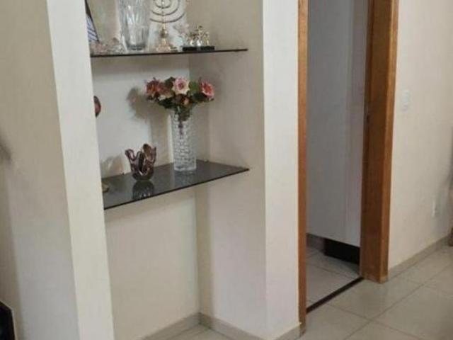 Casa com 3 quartos e 120 m² à venda em Vila Leonor