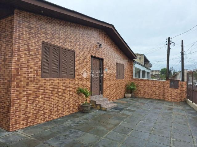 Casa com 3 quartos e 123m² para alugar em Sarandi, Porto Alegre