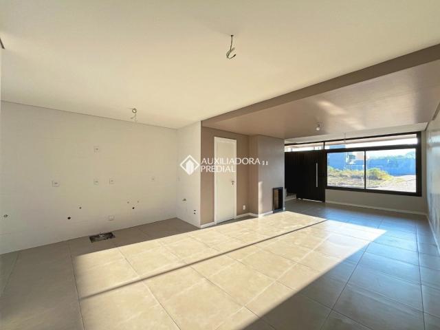 Casa com 3 quartos e 133m² para alugar em Hípica, Porto Alegre