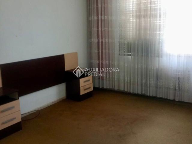 Casa com 3 quartos e 1369m² para alugar em Vila Ipiranga, Porto Alegre