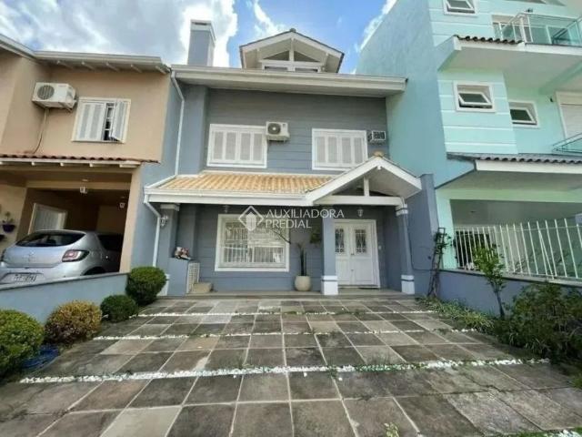 Casa com 3 quartos e 190m² para alugar em Hípica, Porto Alegre