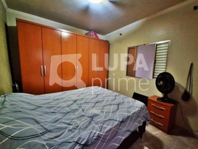 CASA COM 3 QUARTOS E 1 VAGA DE GARAGEM À VENDA NA VILA MARIA ALTA