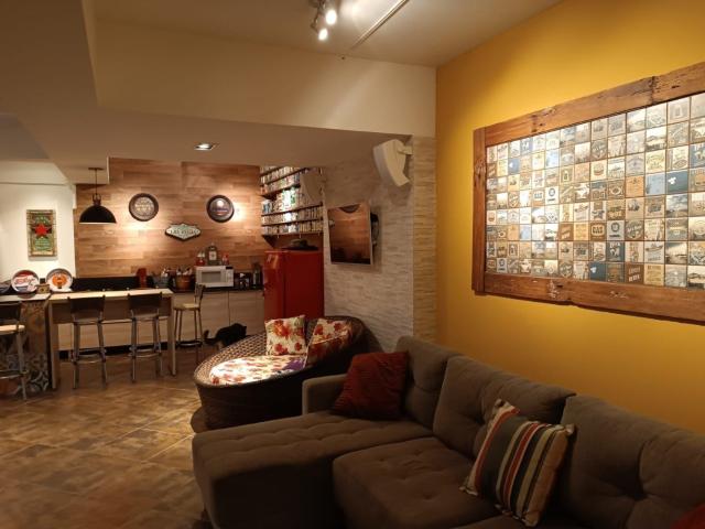 Casa com 3 quartos e 260m² para alugar em Higienópolis, Porto Alegre