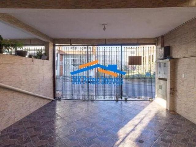 Casa com 3 quartos e 2 vagas de garagem