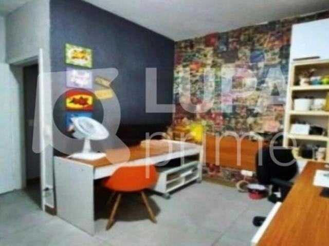 CASA COM 3 QUARTOS E 2 VAGAS DE GARAGEM À VENDA NA VILA GUILHERME