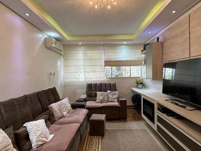 Casa com 3 quartos e 300m² para alugar em Azenha, Porto Alegre
